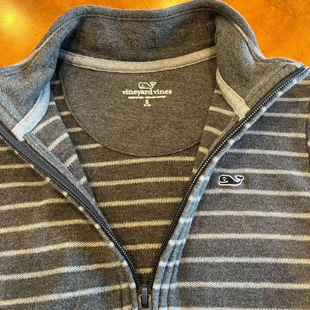 Boys Vineyard Vines half zip sweater.